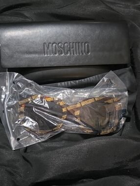 Brand New Moschino Brown/Gold Sunglasses Branded Pouch/Cloth and Plastic Sleeve